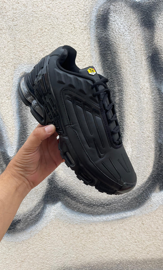 NIKE TN TUNED NEGRO 2