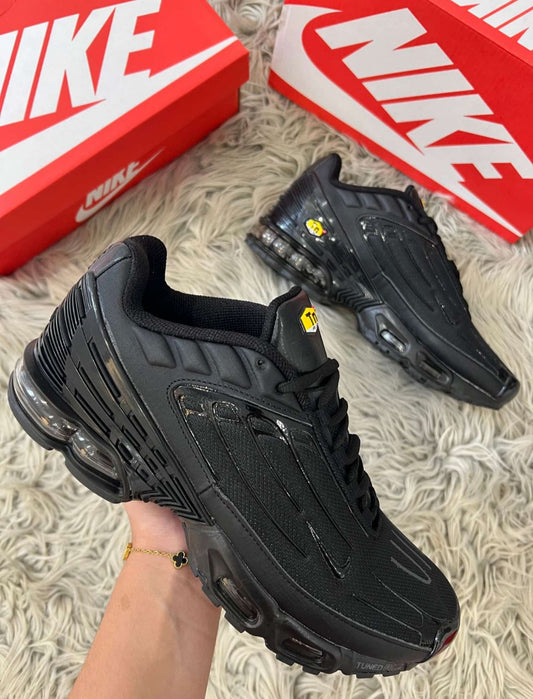 NIKE TN TUNED NEGRO 1