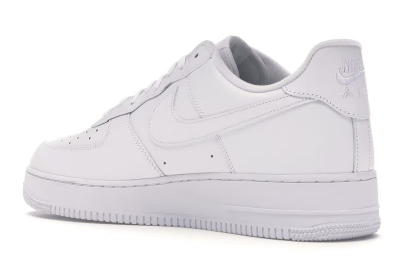 NIKE AIR FORCE 1 BLANCAS