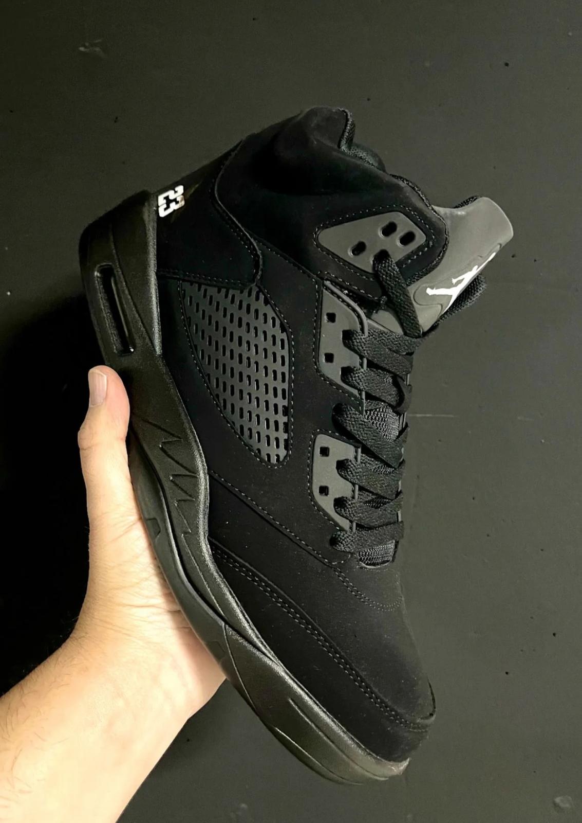 JORDAN 5 RETRO BLACK