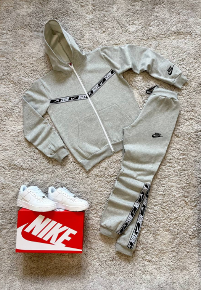 CONJUNTO NIKE