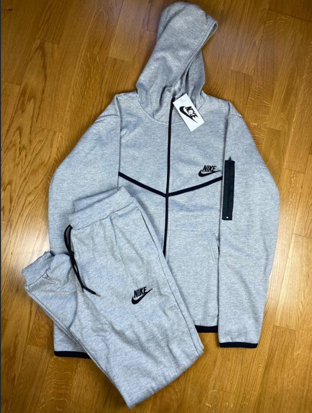 NIKE TECH FLEECE GRIS