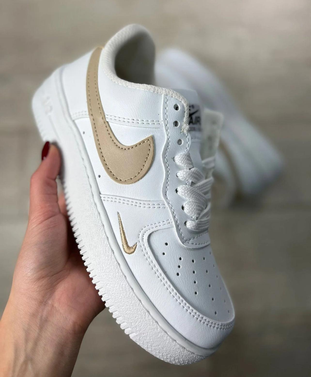 NIKE AIR FORCE 1 ESSENTIAL BEIGE